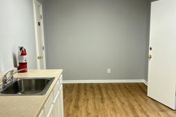 1606 Ashley River Road photo 4