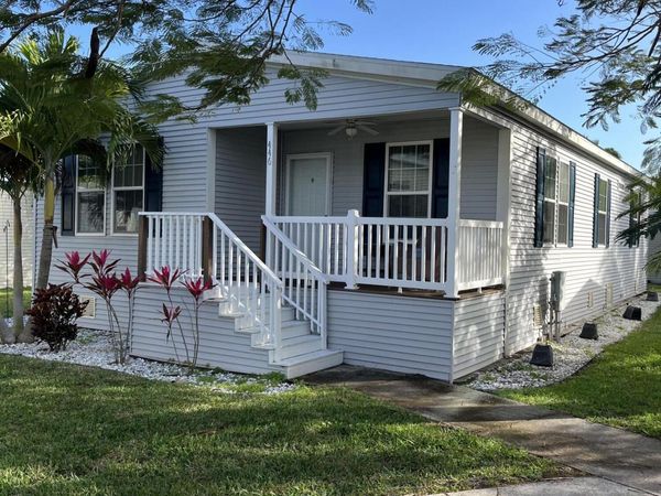 2555 Pga Boulevard, Unit 446, Palm Beach Gardens, FL 33410