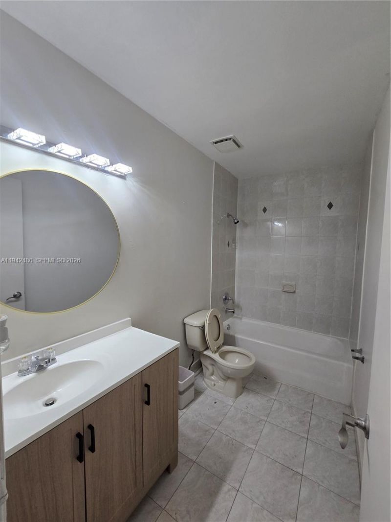 6905 SW 104th Ct, Miami, FL 33173 Photo