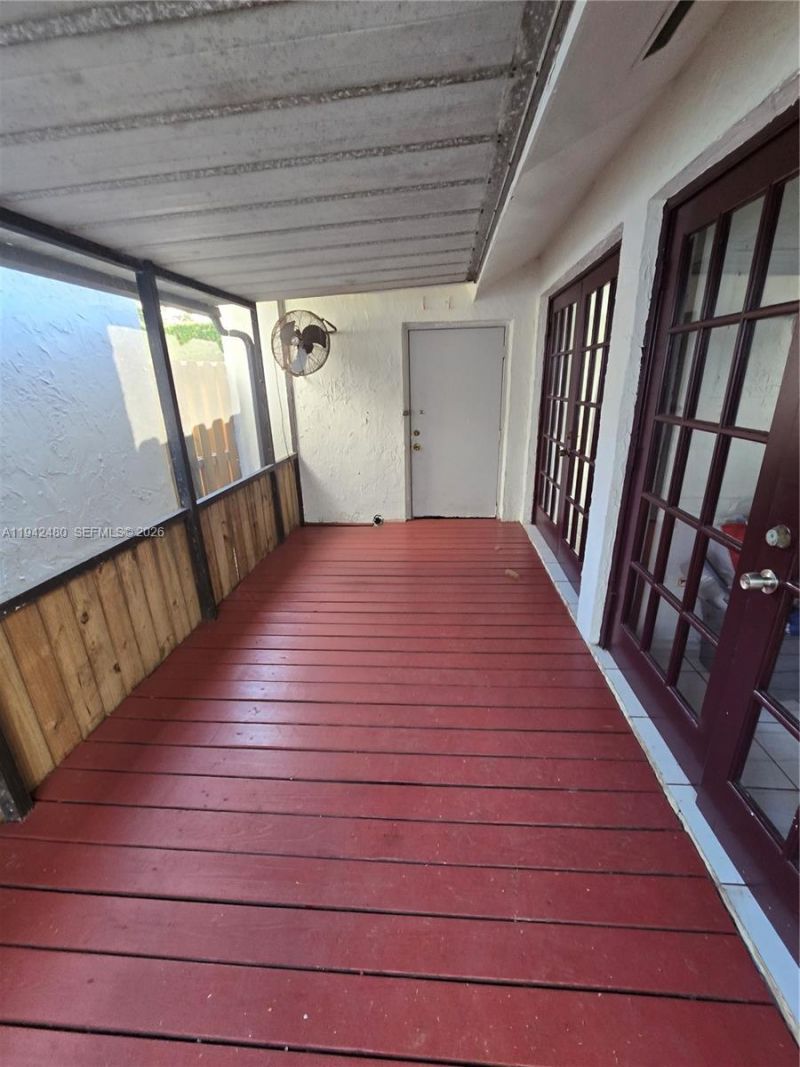 6905 SW 104th Ct, Miami, FL 33173 Photo