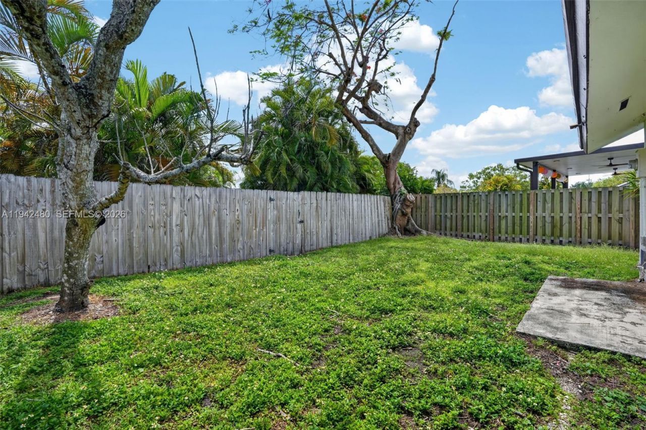 6905 SW 104th Ct, Miami, FL 33173 Photo