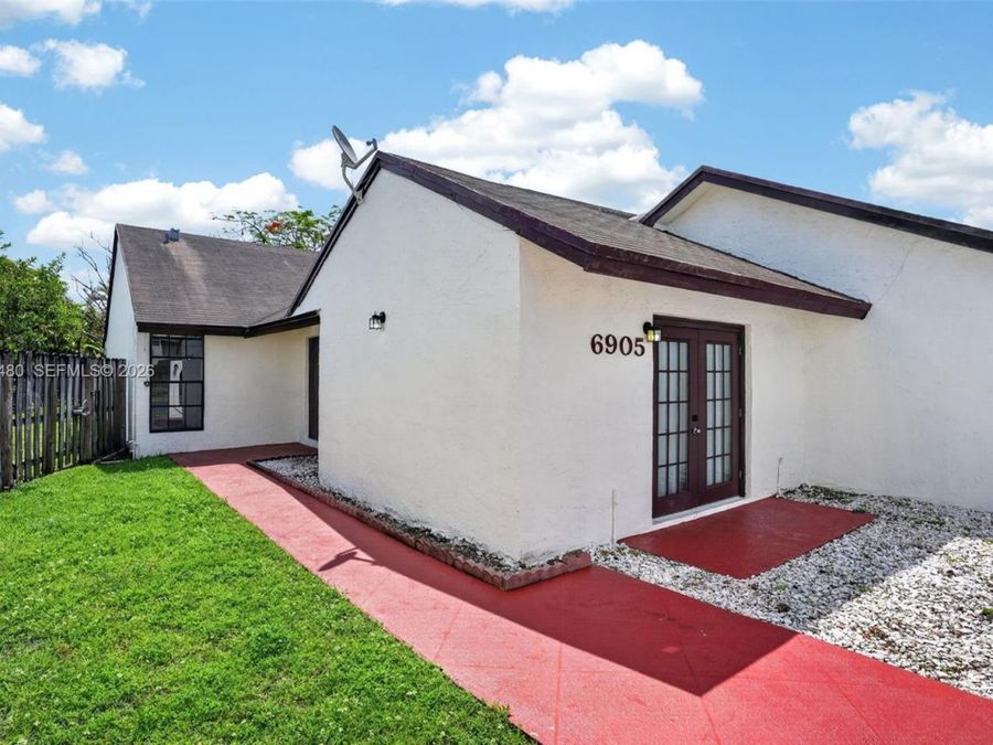 Property Image 6