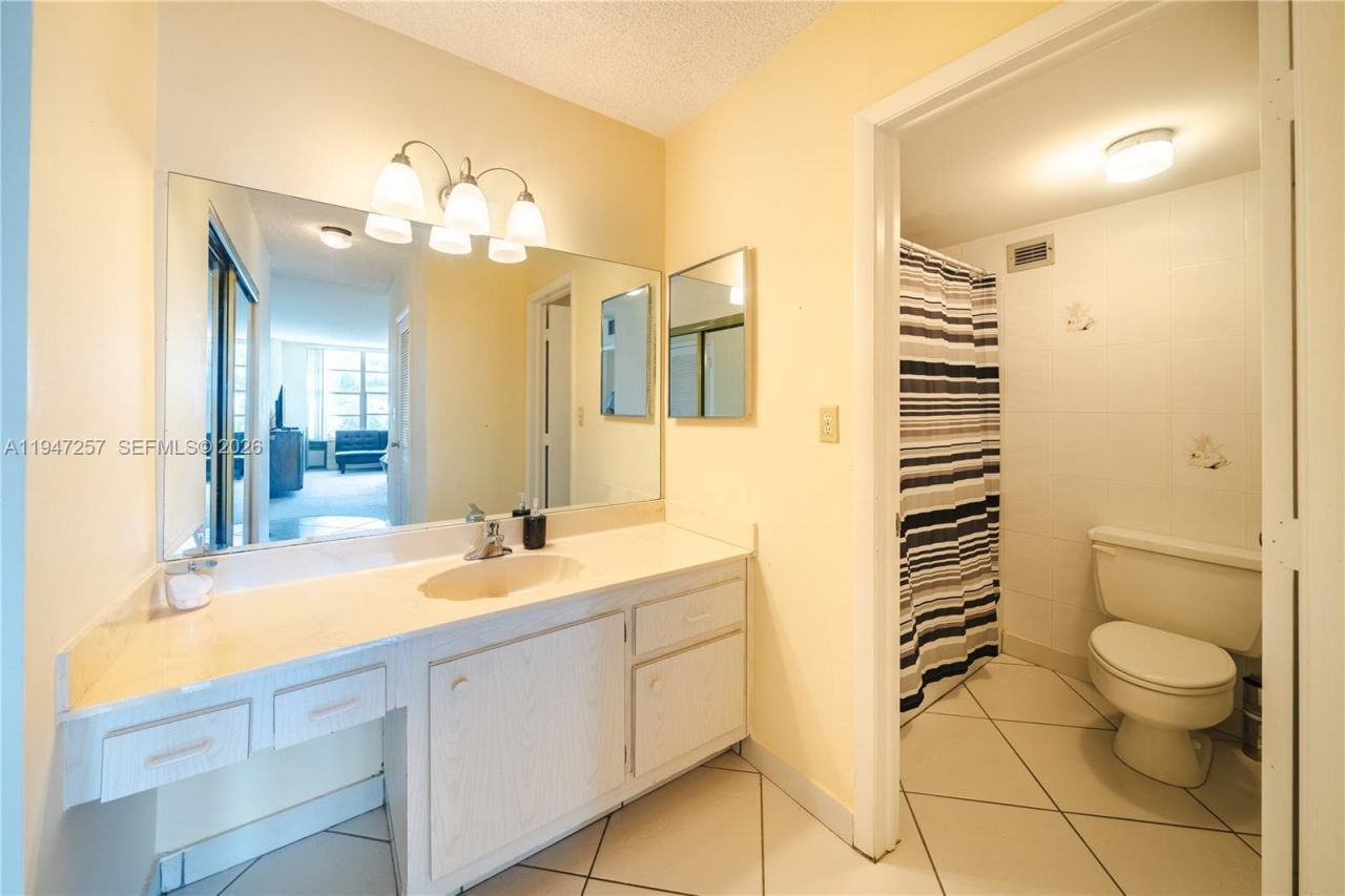 3800 S Ocean Dr , Unit 419, Hollywood, FL 33019 Photo