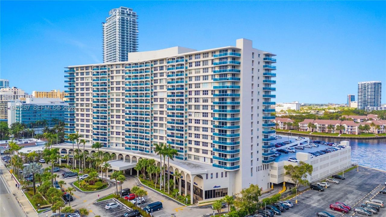 3800 S Ocean Dr, Unit 419, Hollywood, FL 33019 Photo