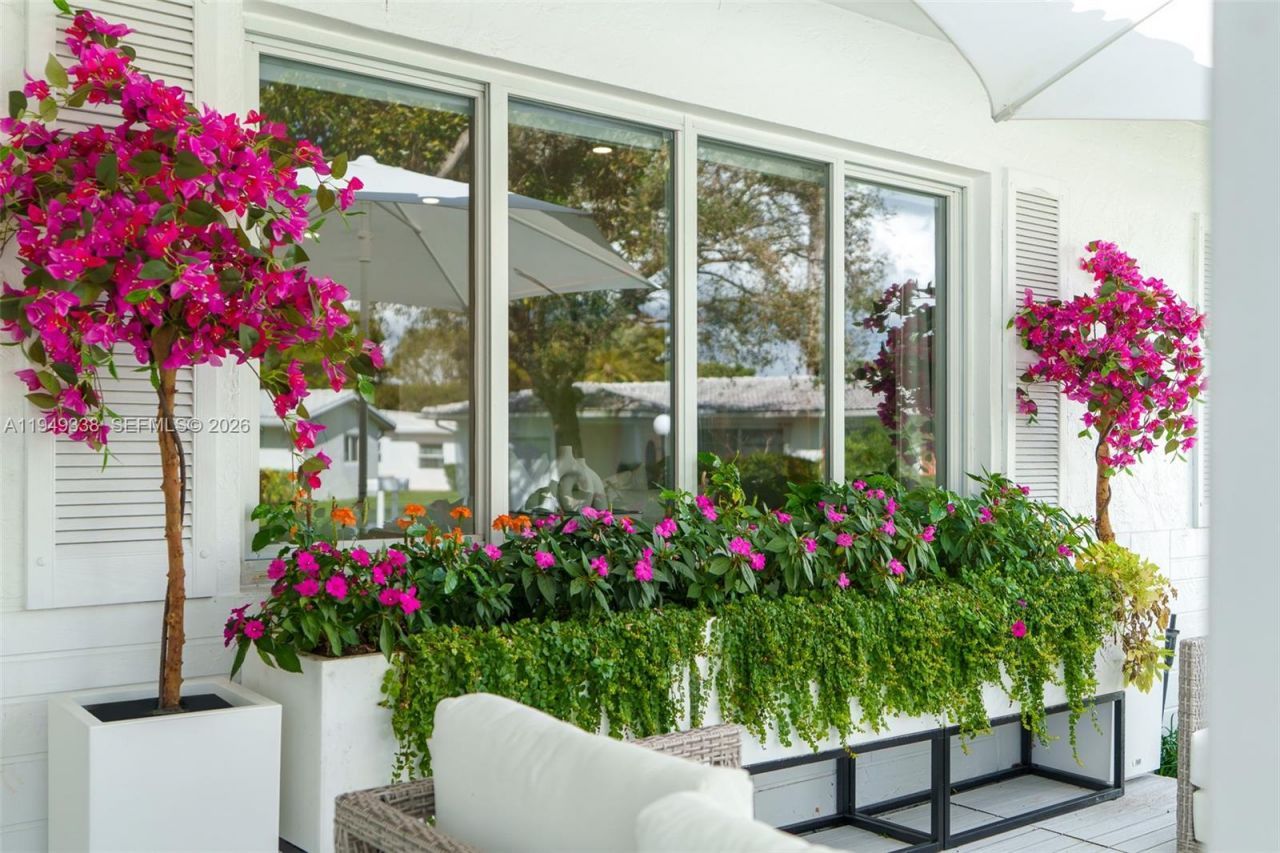 1581 NW 85th Ter, Plantation, FL 33322 Photo