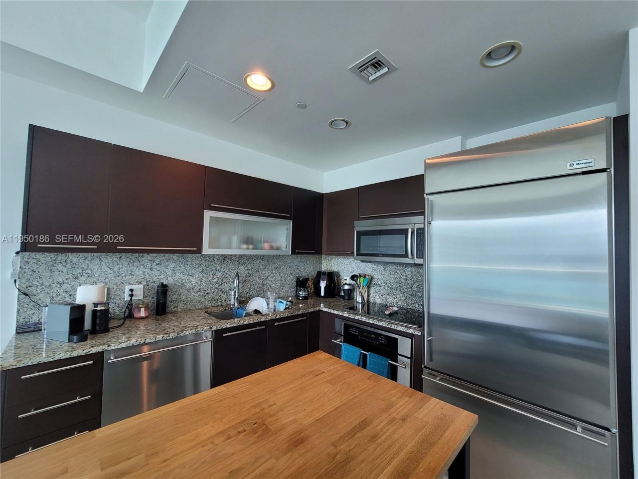 950 Brickell Bay Dr, Unit 4108, Miami, FL 33131 Photo