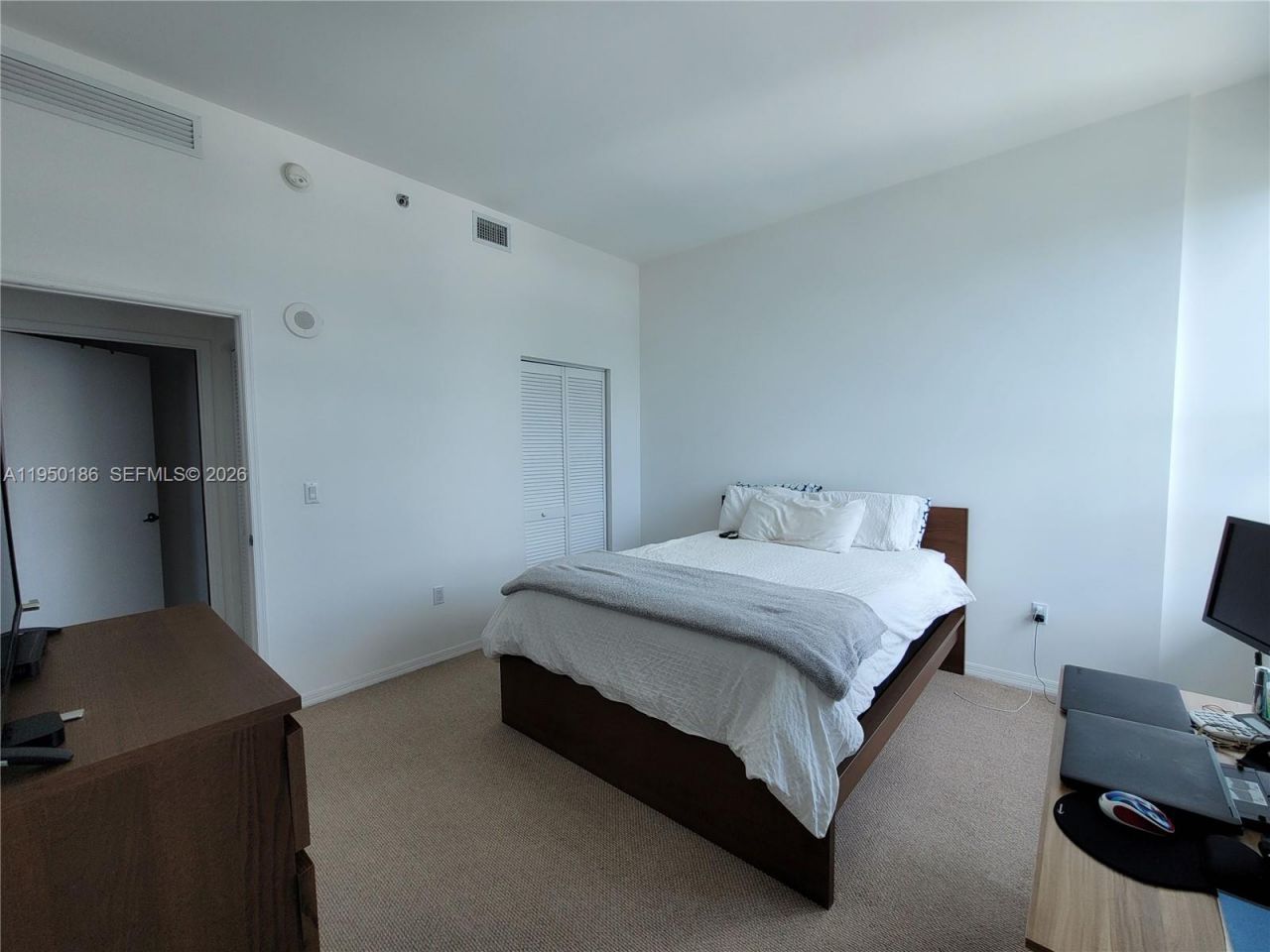 950 Brickell Bay Dr, Unit 4108, Miami, FL 33131 Photo