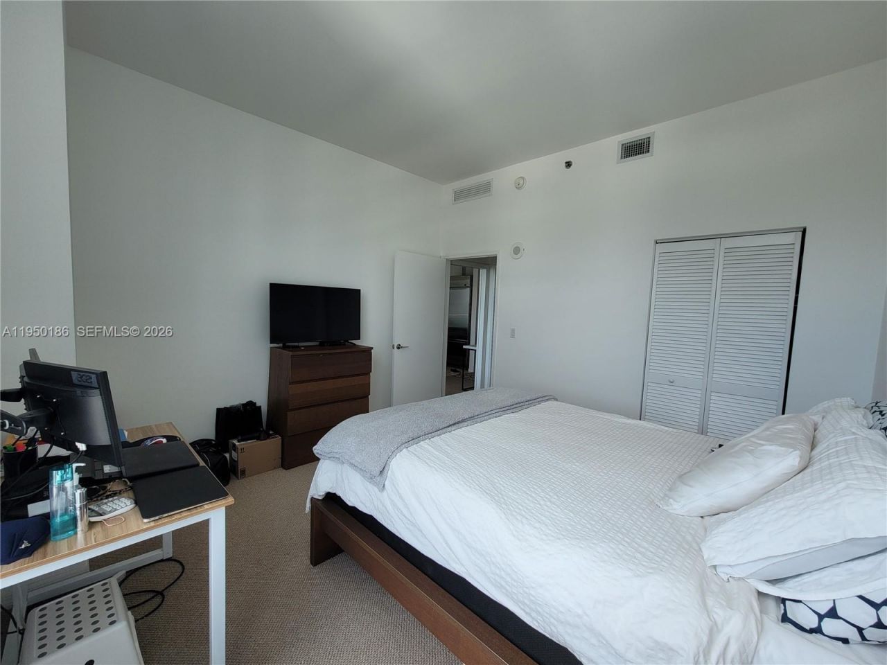 950 Brickell Bay Dr, Unit 4108, Miami, FL 33131 Photo