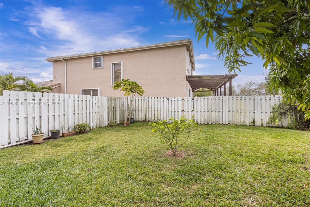 2436 SW 162nd Ter, Miramar, FL 33027 Photo