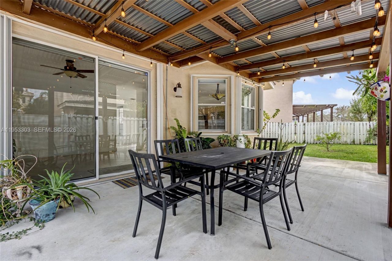 2436 SW 162nd Ter, Miramar, FL 33027 Photo