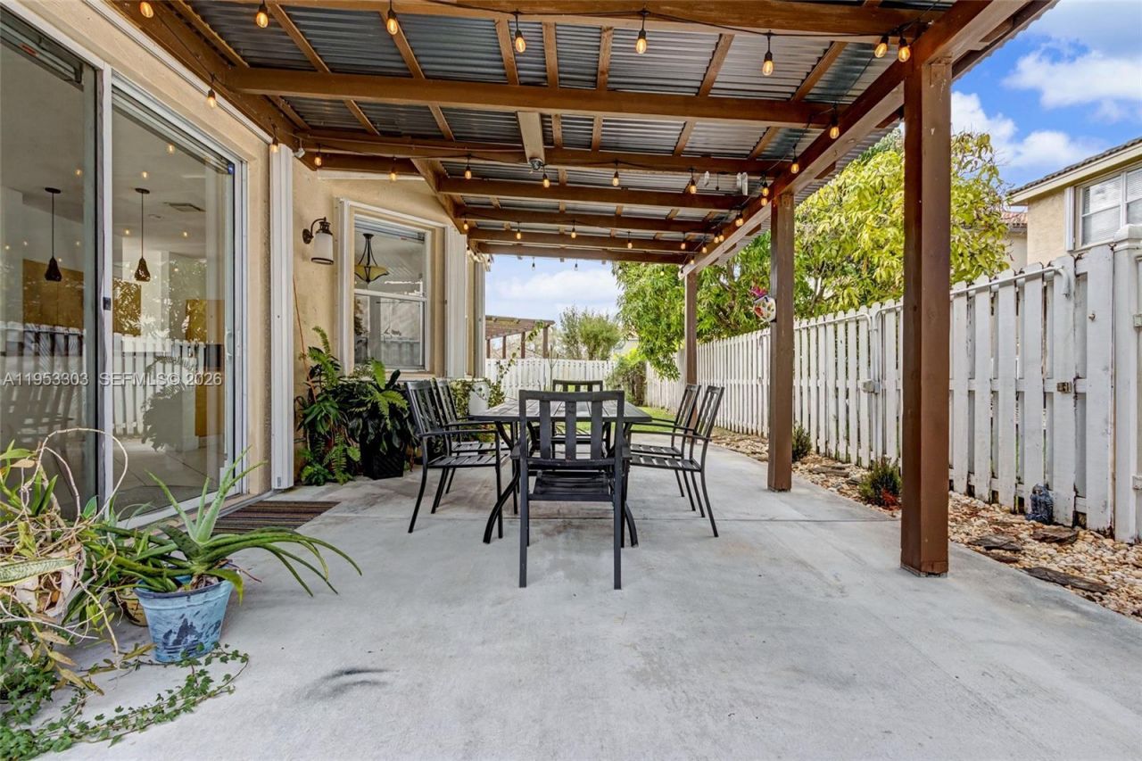 2436 SW 162nd Ter, Miramar, FL 33027 Photo