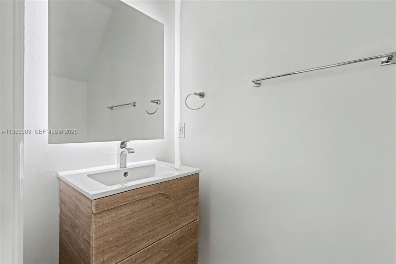 2436 SW 162nd Ter, Miramar, FL 33027 Photo