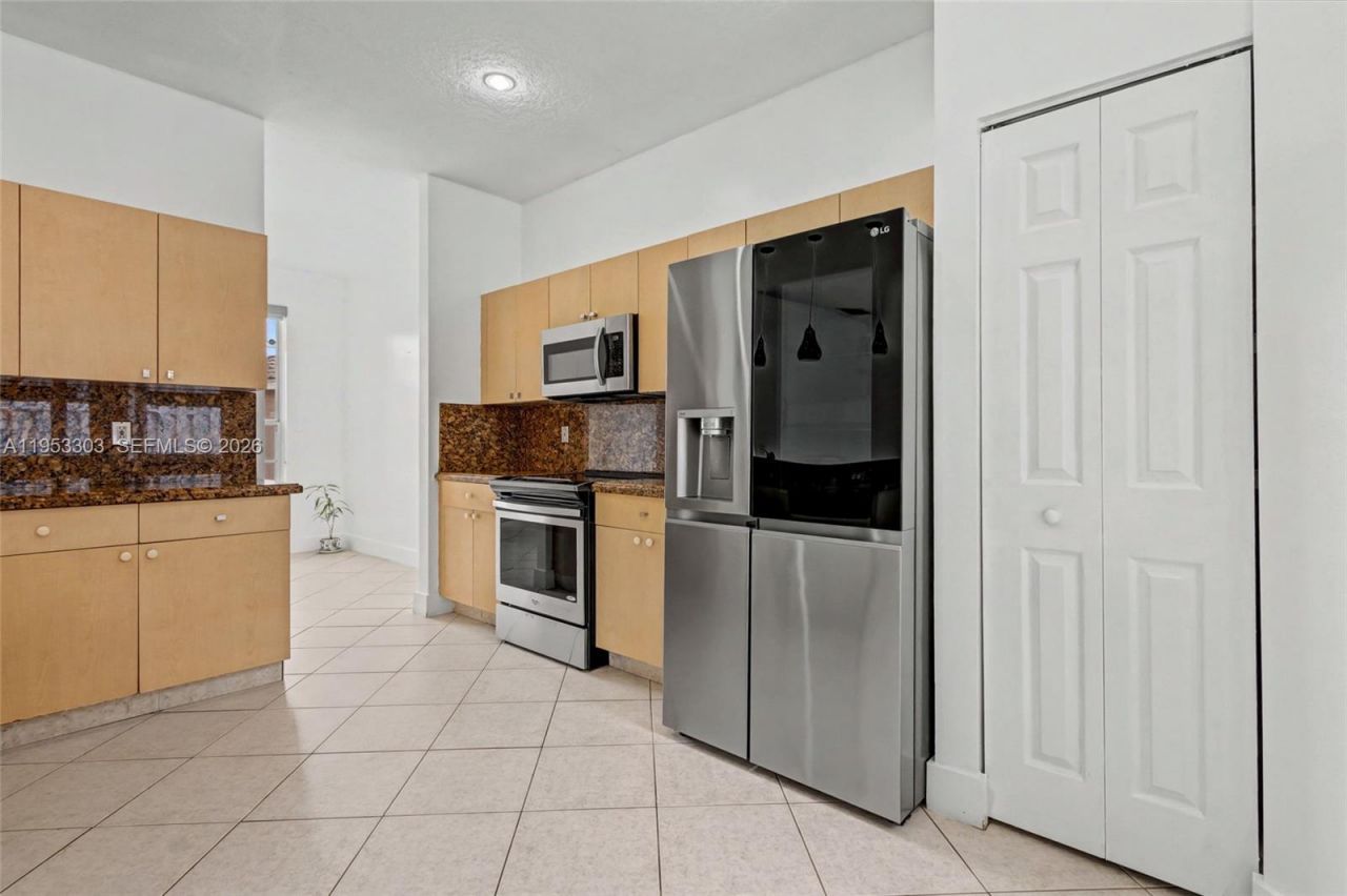 2436 SW 162nd Ter, Miramar, FL 33027 Photo