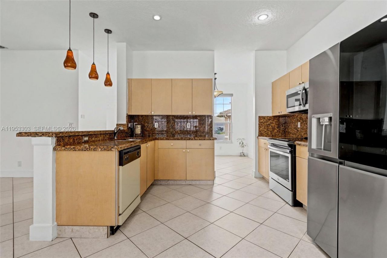 2436 SW 162nd Ter, Miramar, FL 33027 Photo