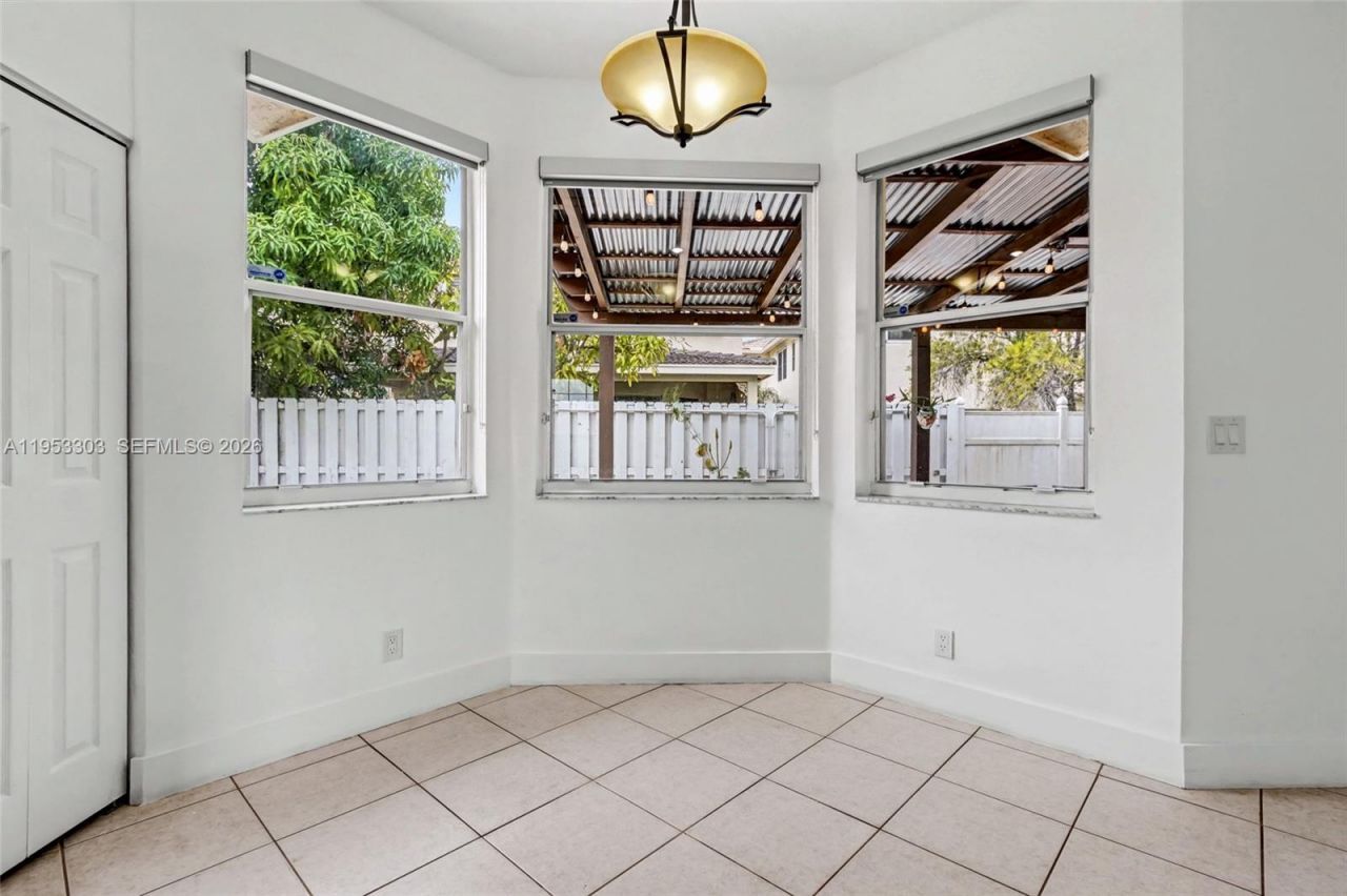 2436 SW 162nd Ter, Miramar, FL 33027 Photo