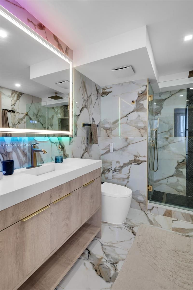 5480 N Ocean Dr , Unit B1B, Singer Island, FL 33404 Photo