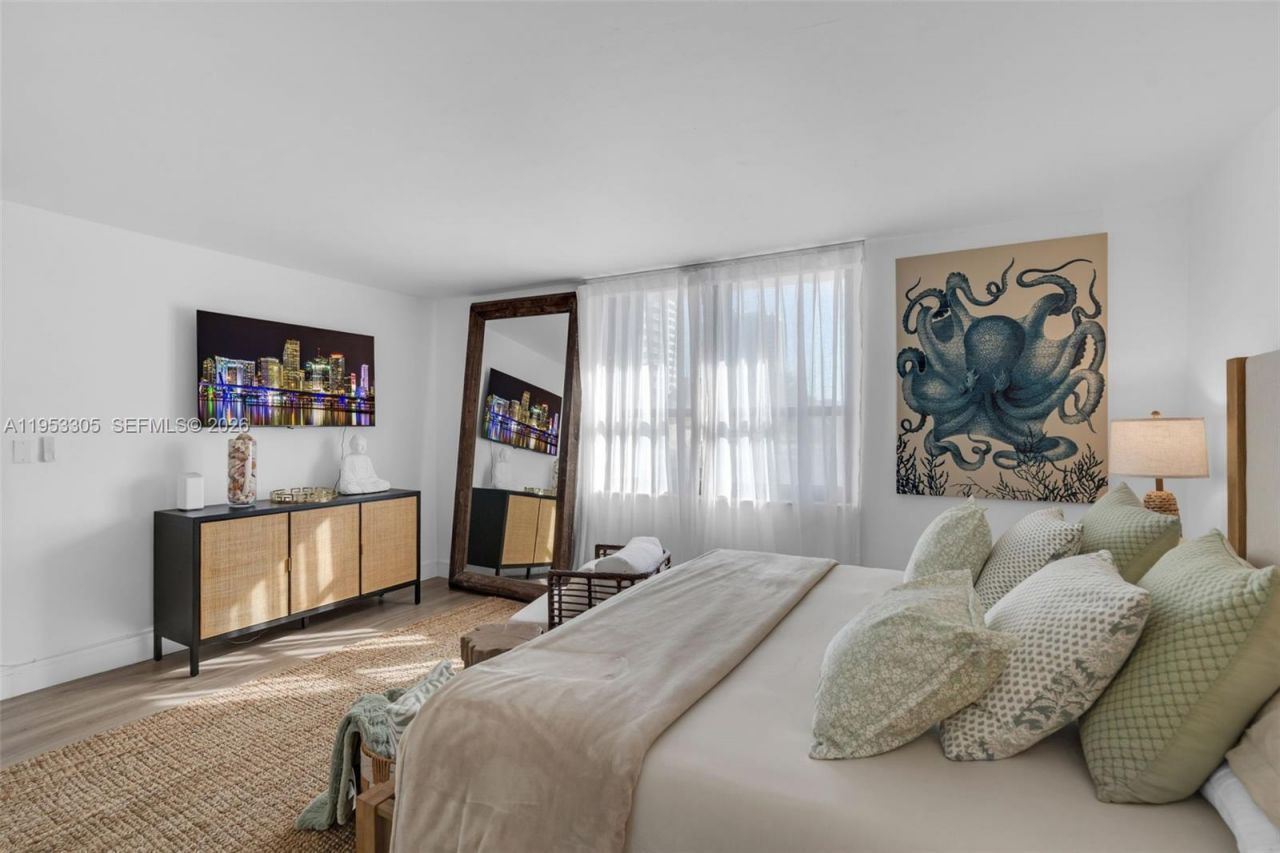 5480 N Ocean Dr , Unit B1B, Singer Island, FL 33404 Photo