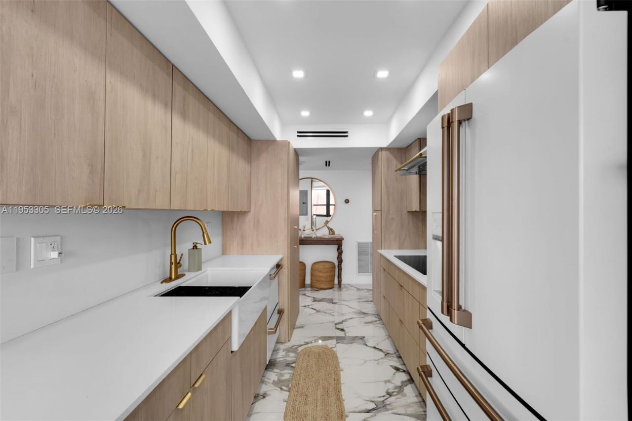 5480 N Ocean Dr , Unit B1B, Singer Island, FL 33404 Photo