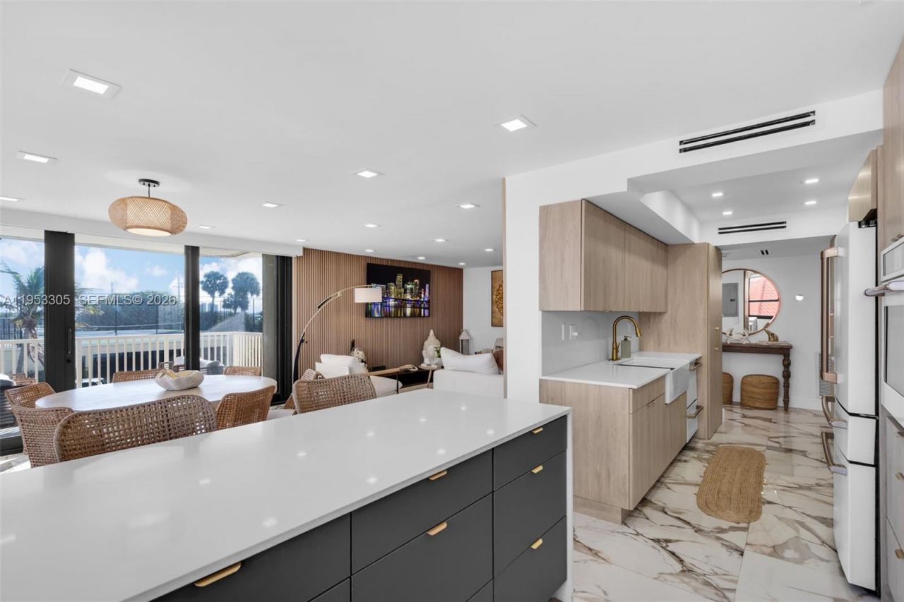 5480 N Ocean Dr , Unit B1B, Singer Island, FL 33404 Photo