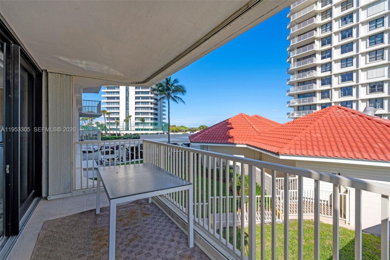 5480 N Ocean Dr , Unit B1B, Singer Island, FL 33404 Photo