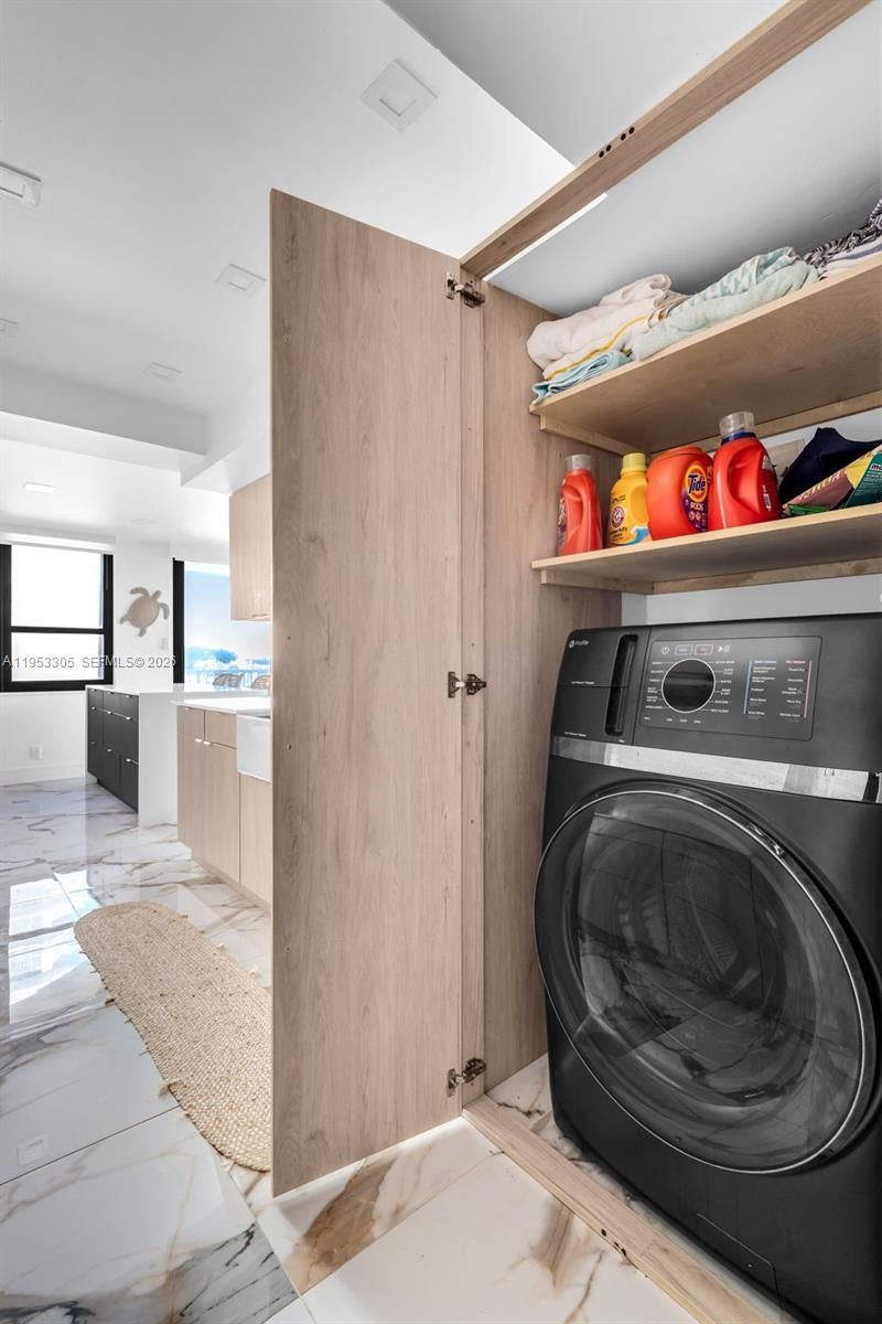 5480 N Ocean Dr , Unit B1B, Singer Island, FL 33404 Photo