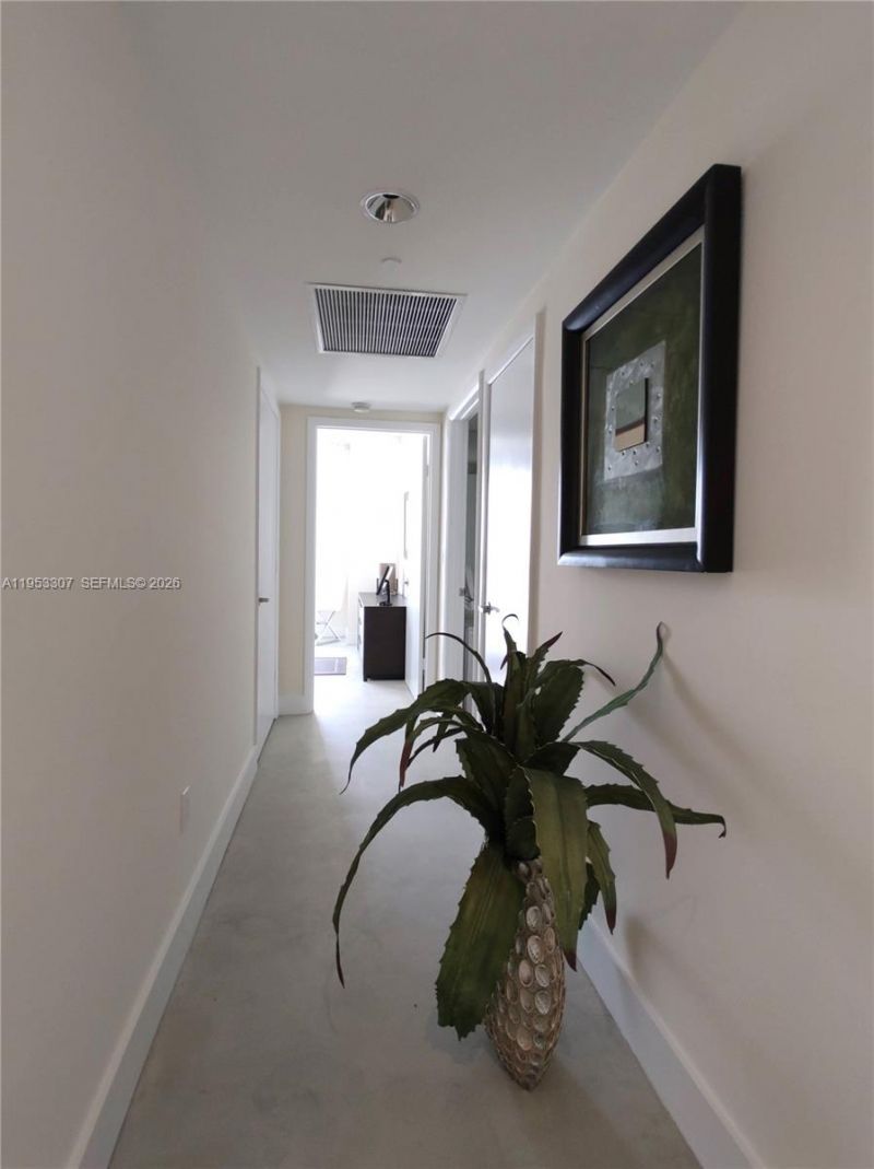 465 Brickell Ave, Unit 4402, Miami, FL 33131 Photo