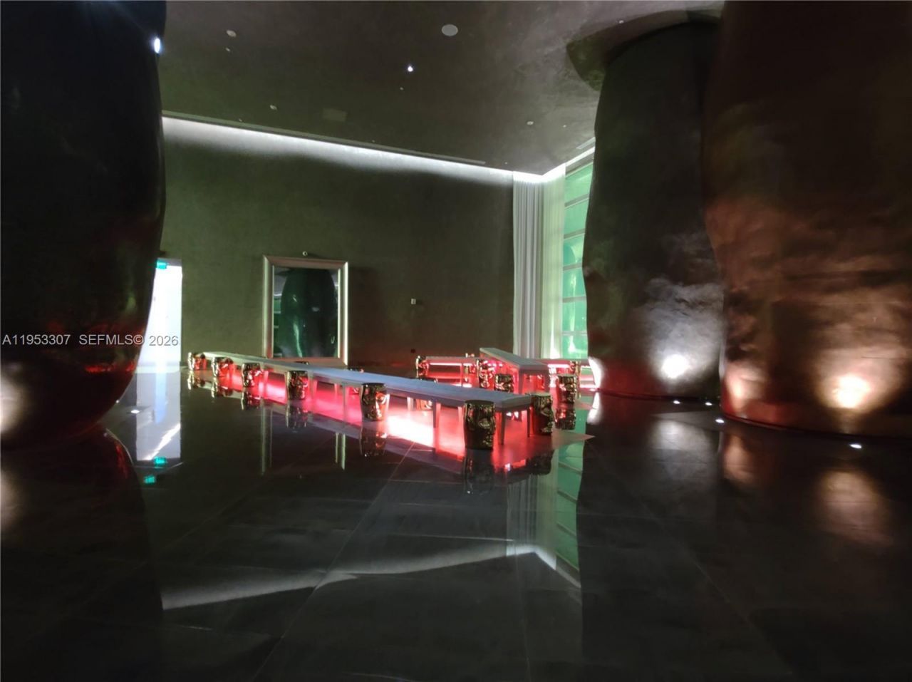 465 Brickell Ave, Unit 4402, Miami, FL 33131 Photo