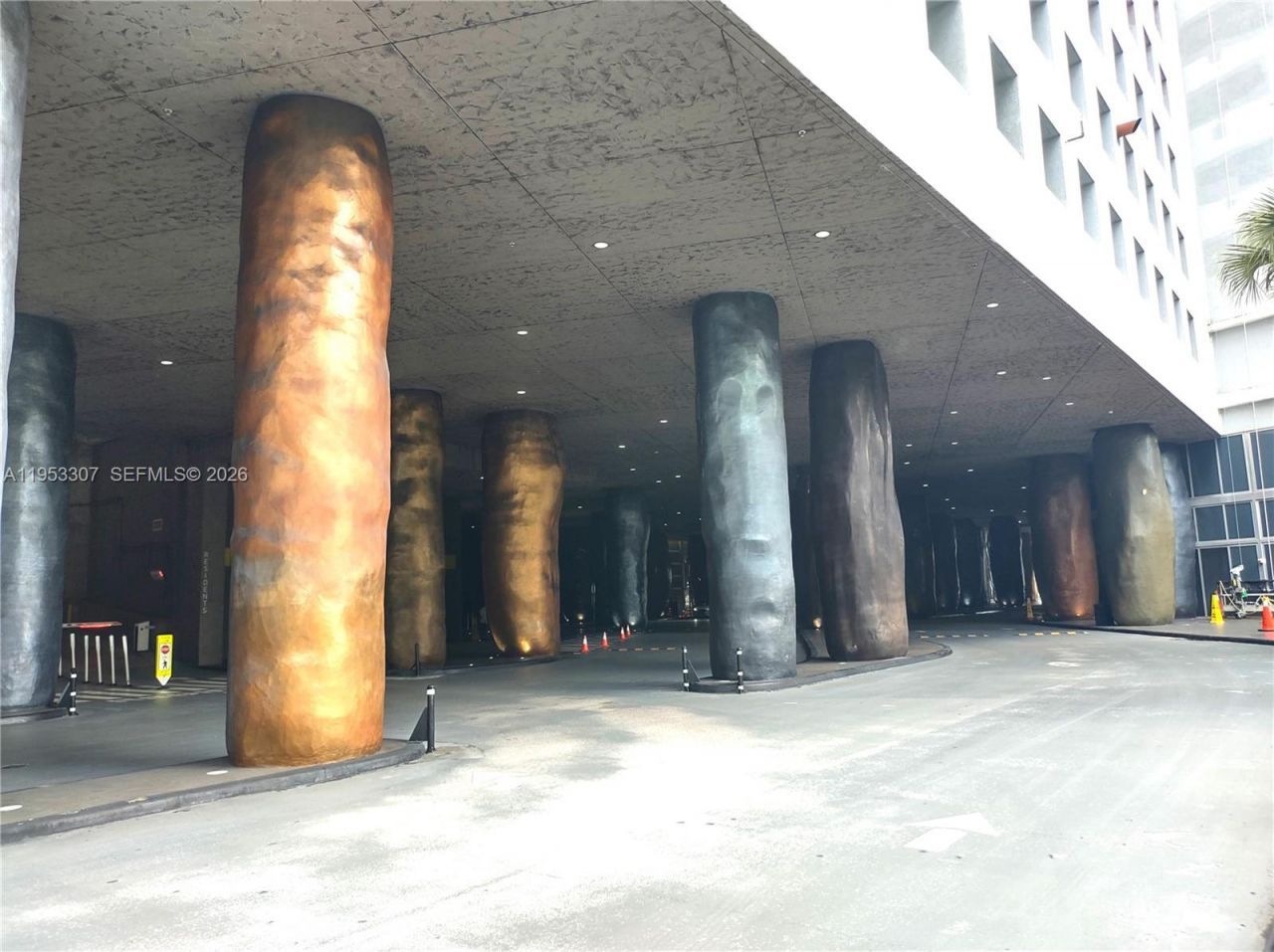 465 Brickell Ave, Unit 4402, Miami, FL 33131 Photo