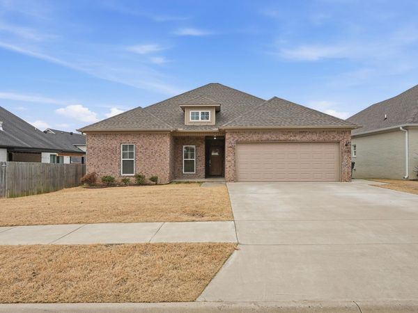 1635 Poteete Drive, Conway, AR 72034