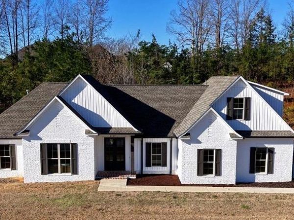 1012 Cr 383, New Albany, MS 38652