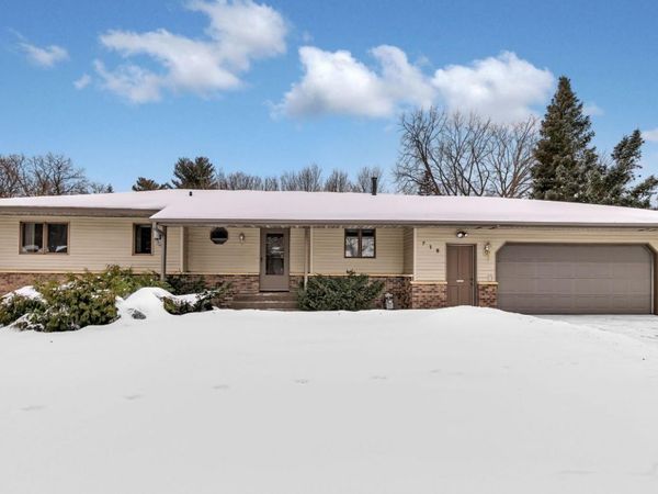 718 2 1/2 Street N, Sartell, MN 56377