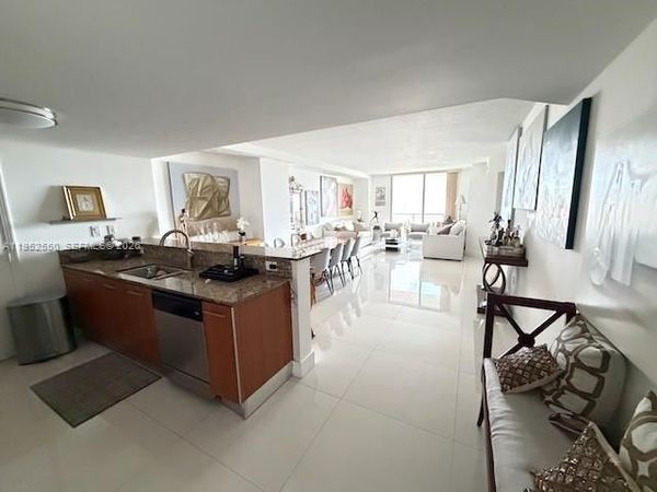 9066 SW 73rd Ct, Unit 1105, Miami, FL 33156