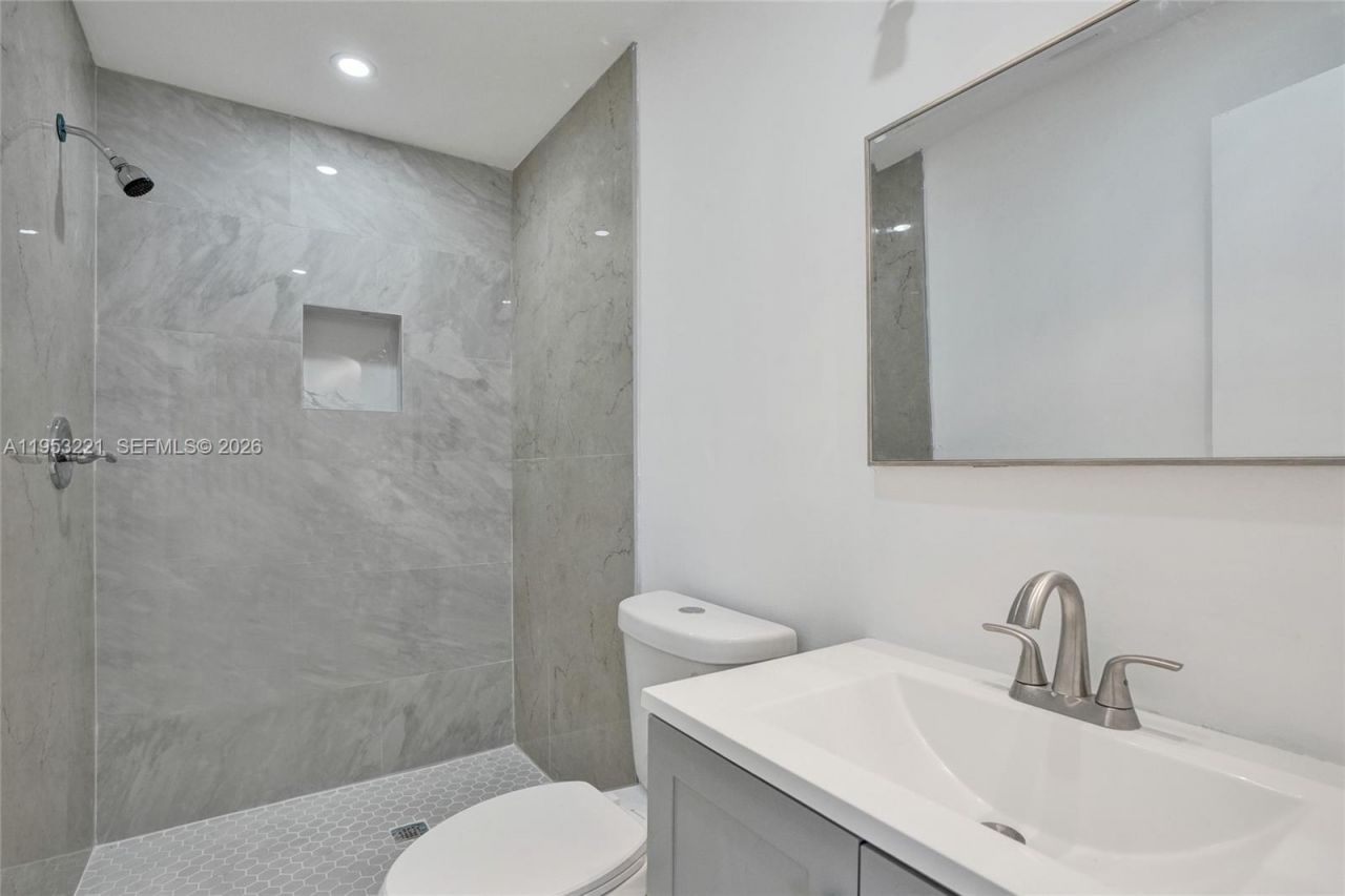 812 13th St, West Palm Beach, FL 33401 Photo