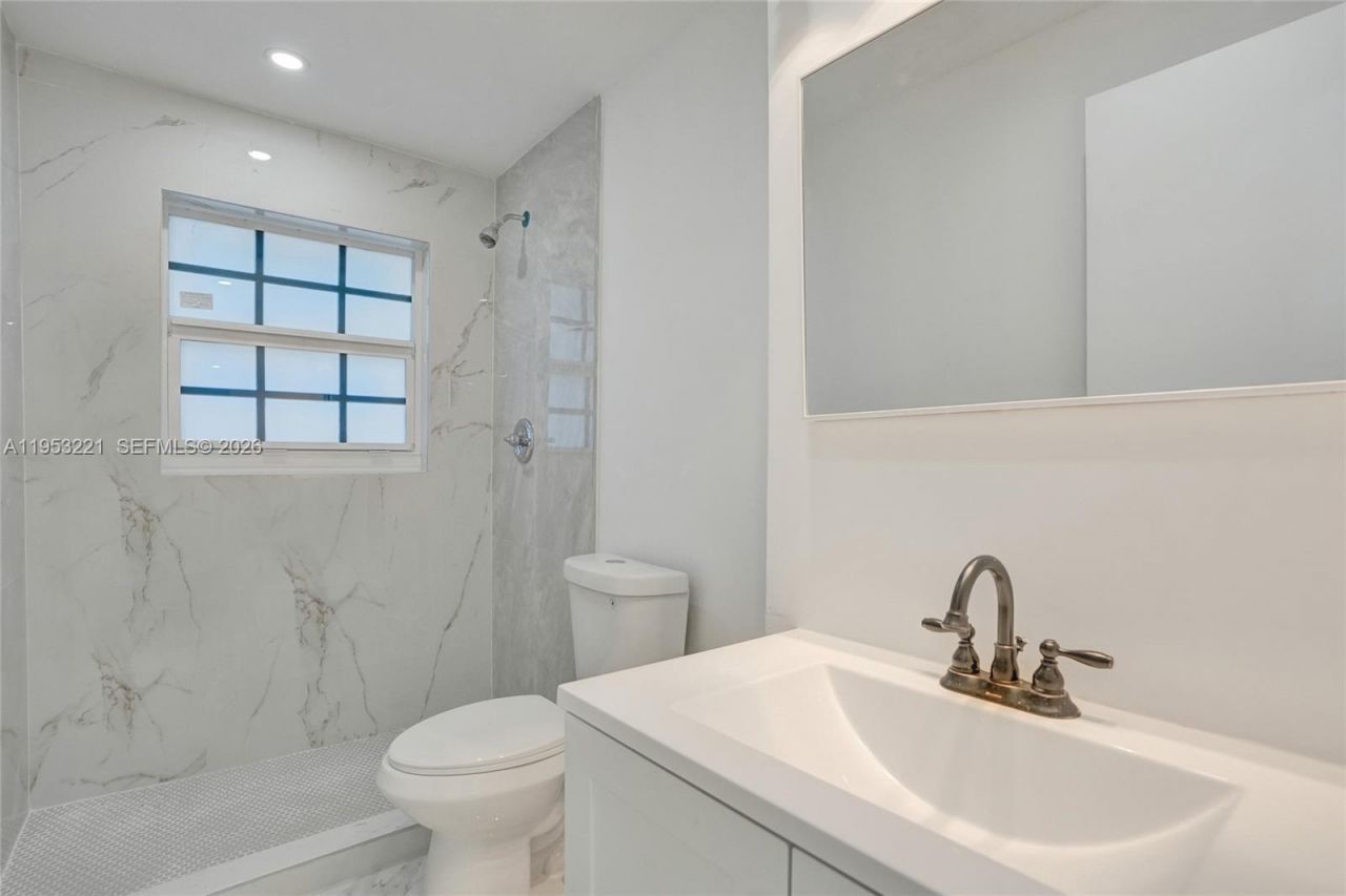 812 13th St, West Palm Beach, FL 33401 Photo