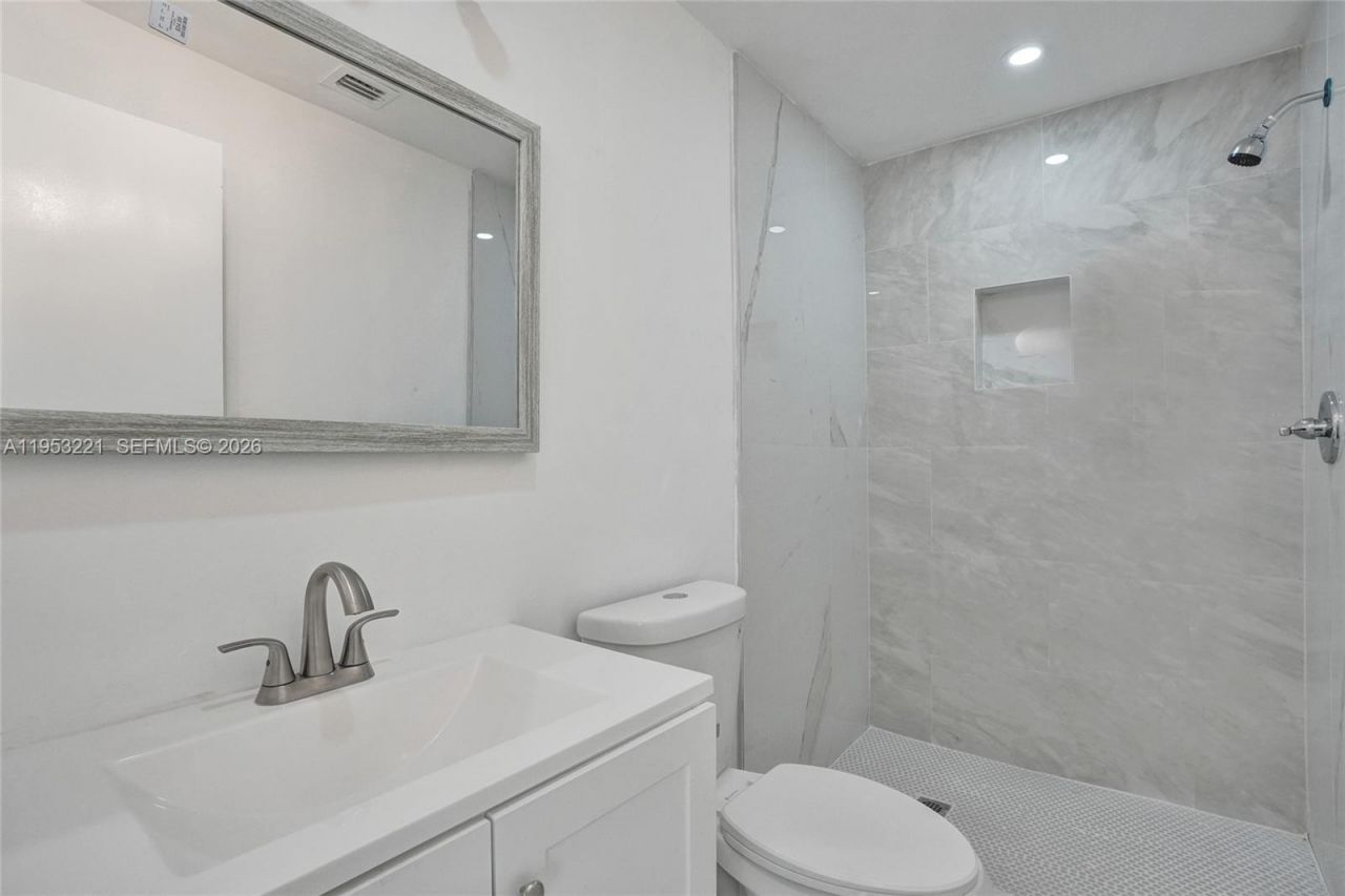 812 13th St, West Palm Beach, FL 33401 Photo