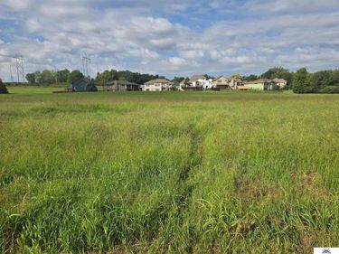 2837 Lakeside Drive, Plattsmouth, NE 68048