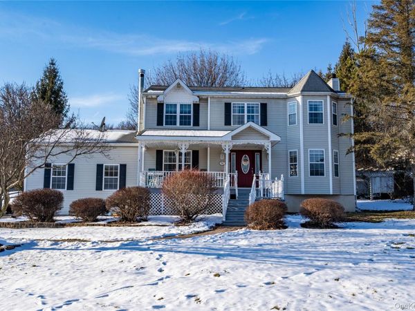 55 Bailey Road, New Hampton, NY 10958