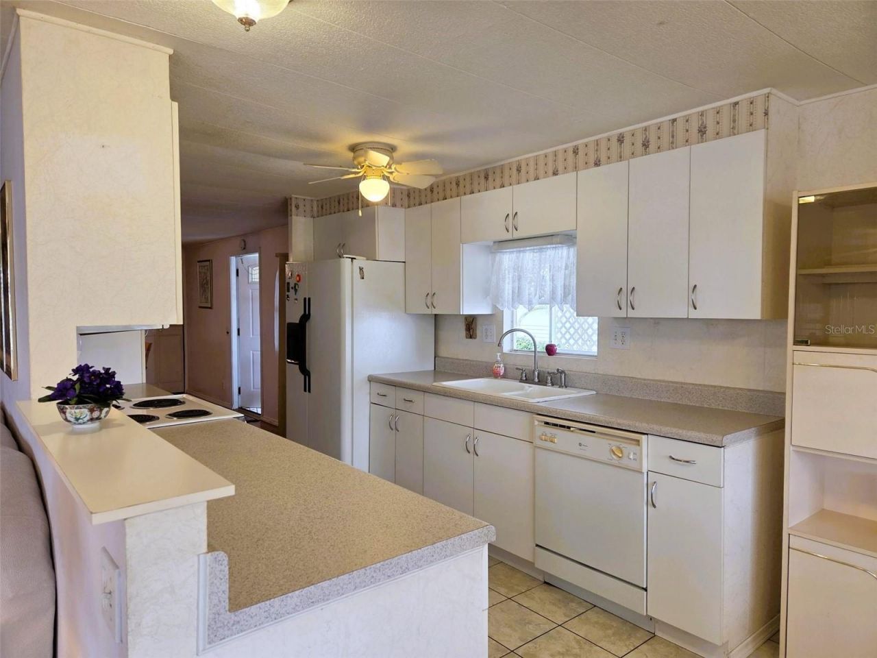 302 Oakwood Boulevard W, Sarasota, FL 34237 Photo