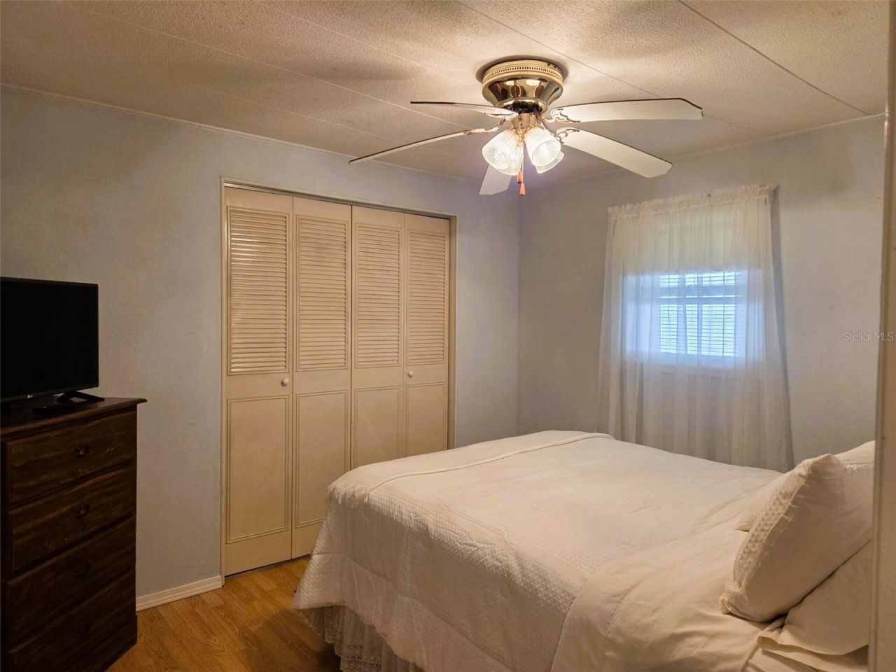 302 Oakwood Boulevard W, Sarasota, FL 34237 Photo