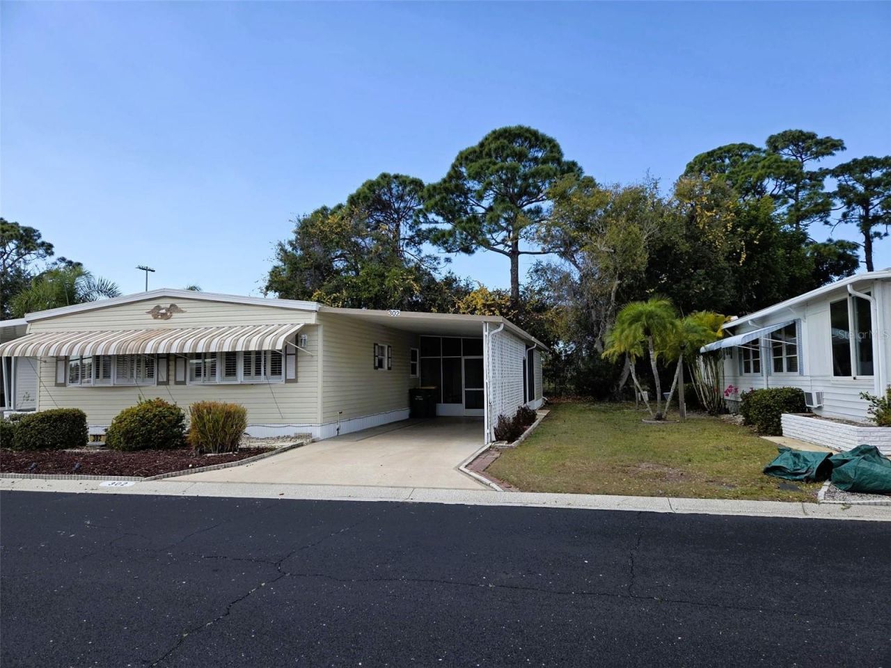 302 Oakwood Boulevard W, Sarasota, FL 34237 Photo