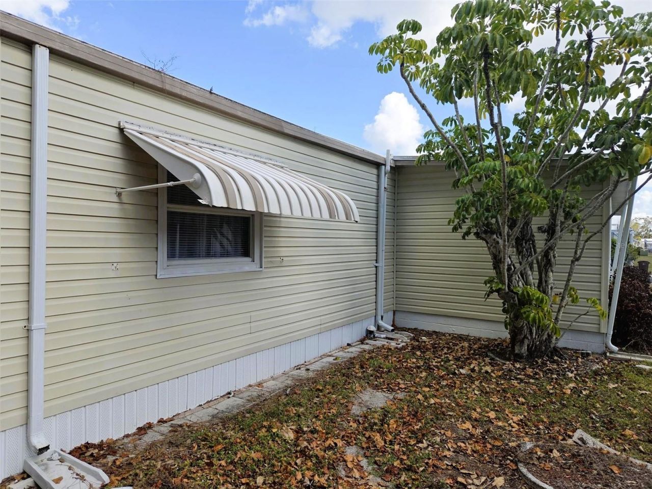 302 Oakwood Boulevard W, Sarasota, FL 34237 Photo