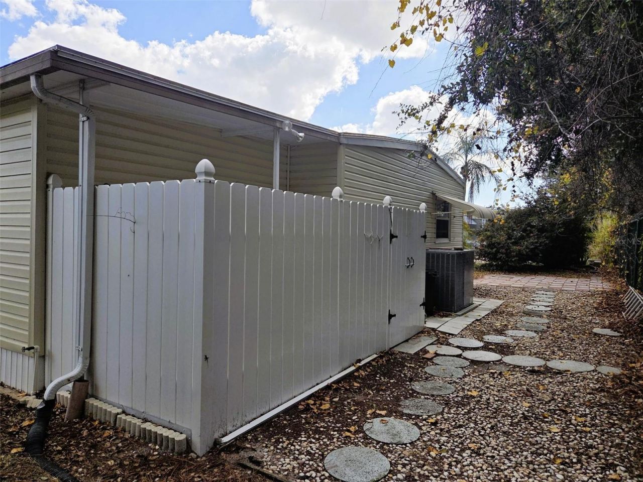 302 Oakwood Boulevard W, Sarasota, FL 34237 Photo