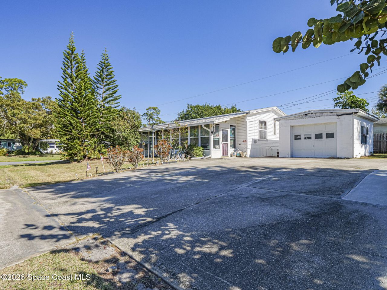 37 Sapphire Street, Melbourne, FL 32904 Photo