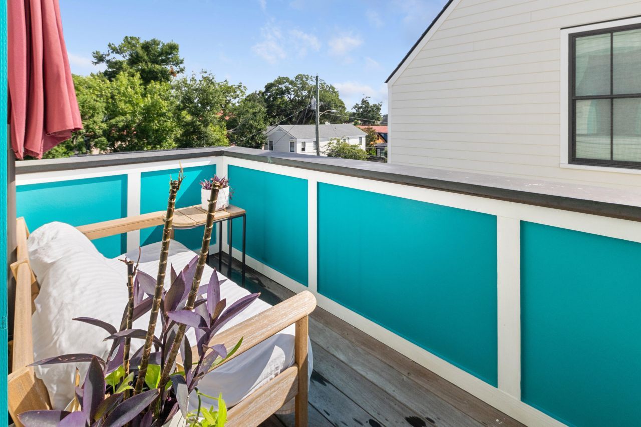 3 1/2 Maranda Holmes Photo 33