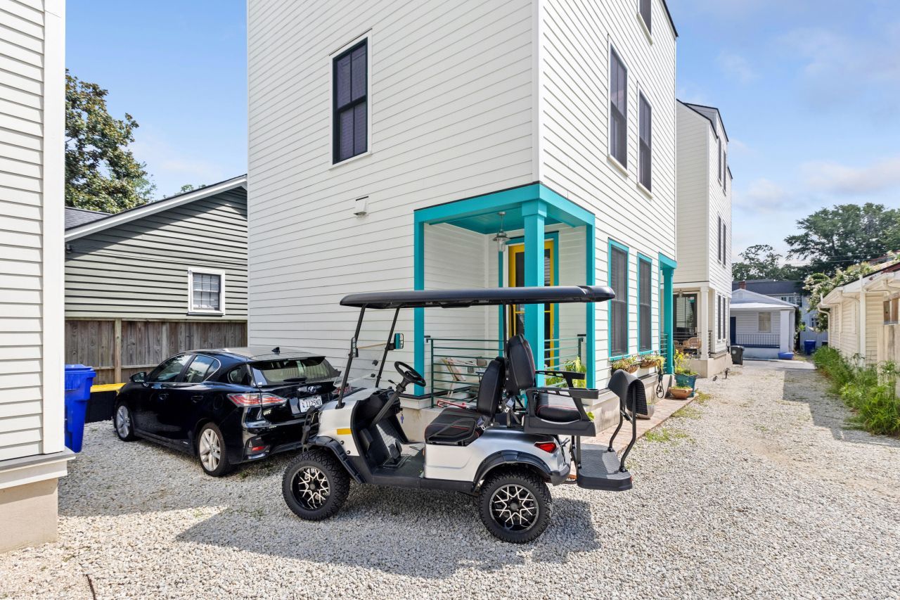 3 1/2 Maranda Holmes Photo 36