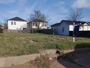 3104 Navaro Street, Dallas, TX 75212