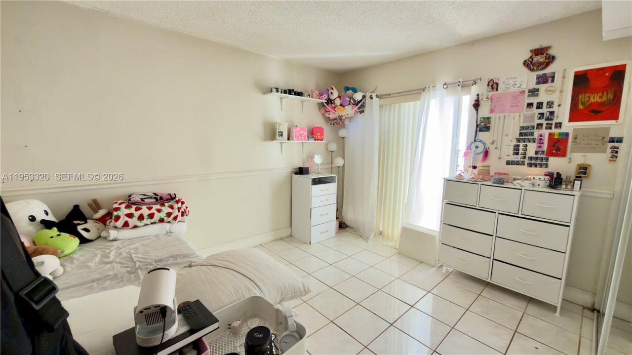 7220 SW 149th Ct, Miami, FL 33193 Photo