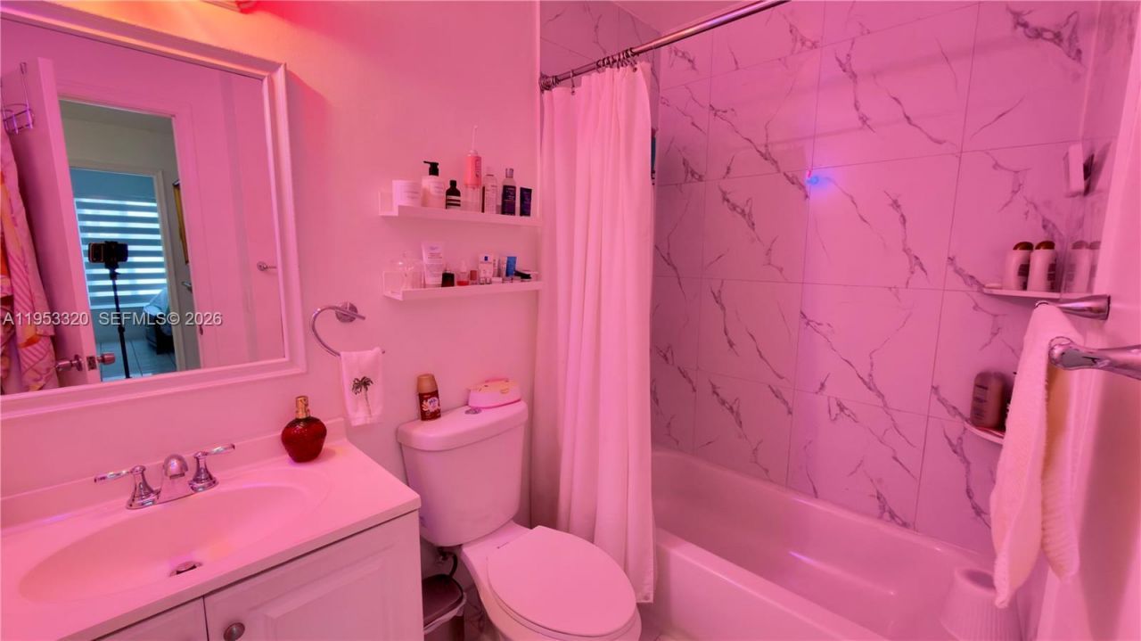 7220 SW 149th Ct, Miami, FL 33193 Photo