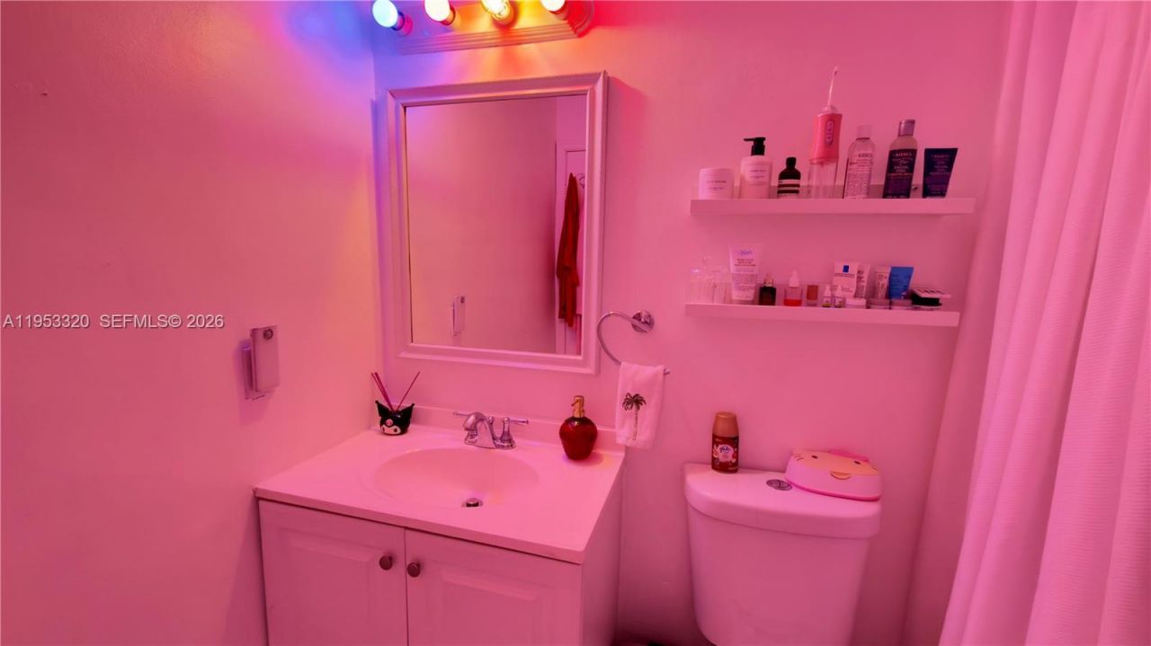 7220 SW 149th Ct, Miami, FL 33193 Photo