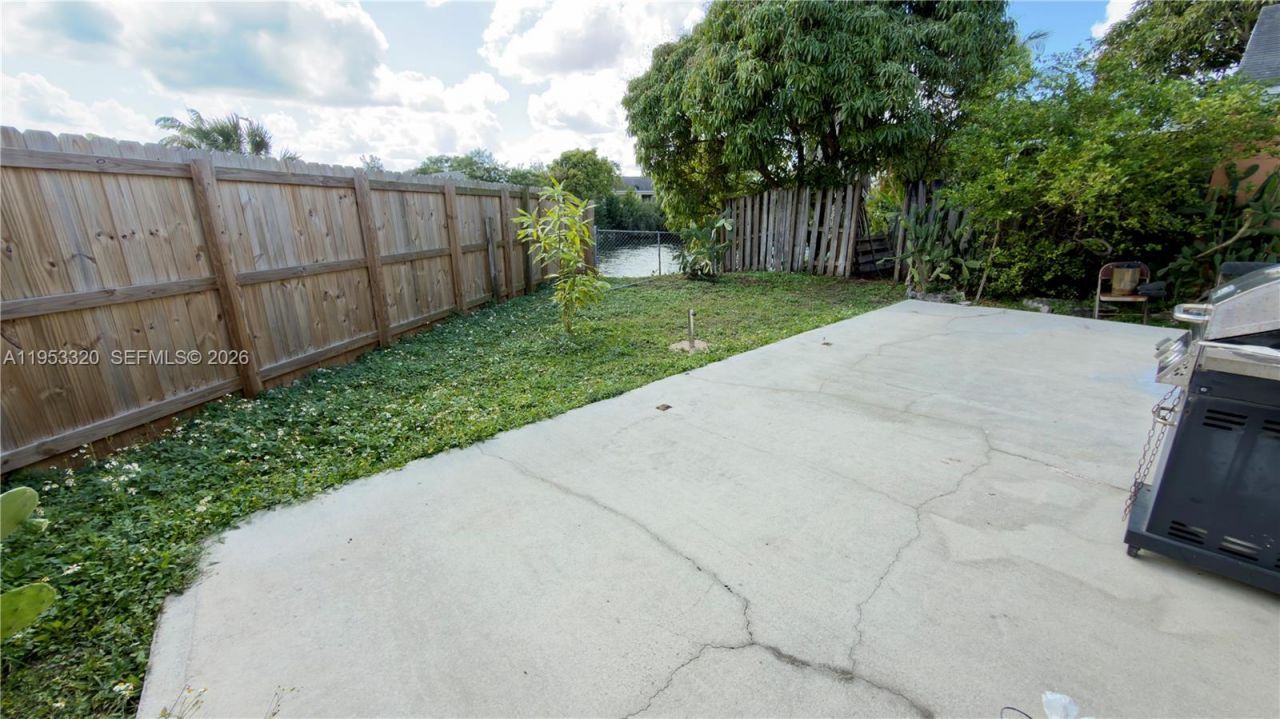 7220 SW 149th Ct, Miami, FL 33193 Photo